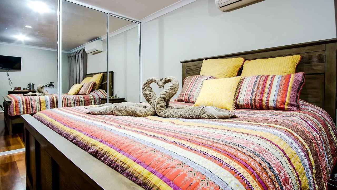 Bed & Breakfast Mullaloo B & B Perth